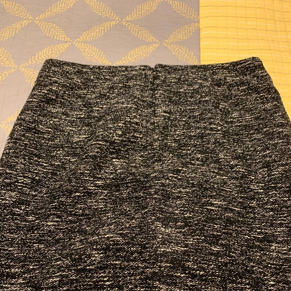 Talbots Tweed Skirt w/ Leather details - Picture 4 of 4